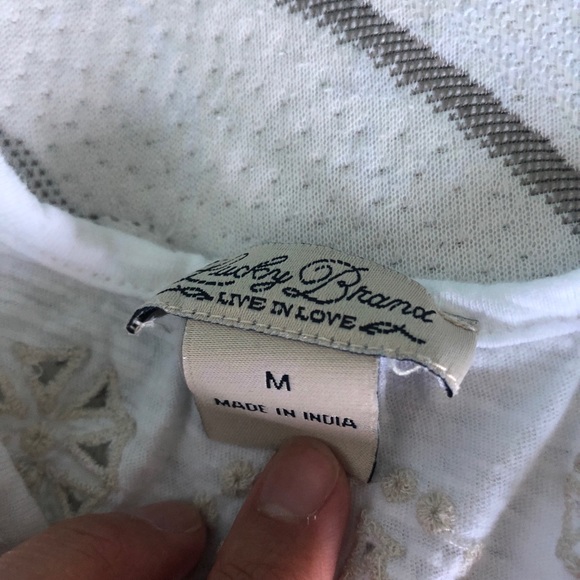 LUCKY BRAND TANK TOP - Picture 2 of 2